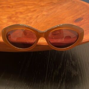 Dakota Smith vintage sunglasses City Dreams Beige Frost 1978 slim face